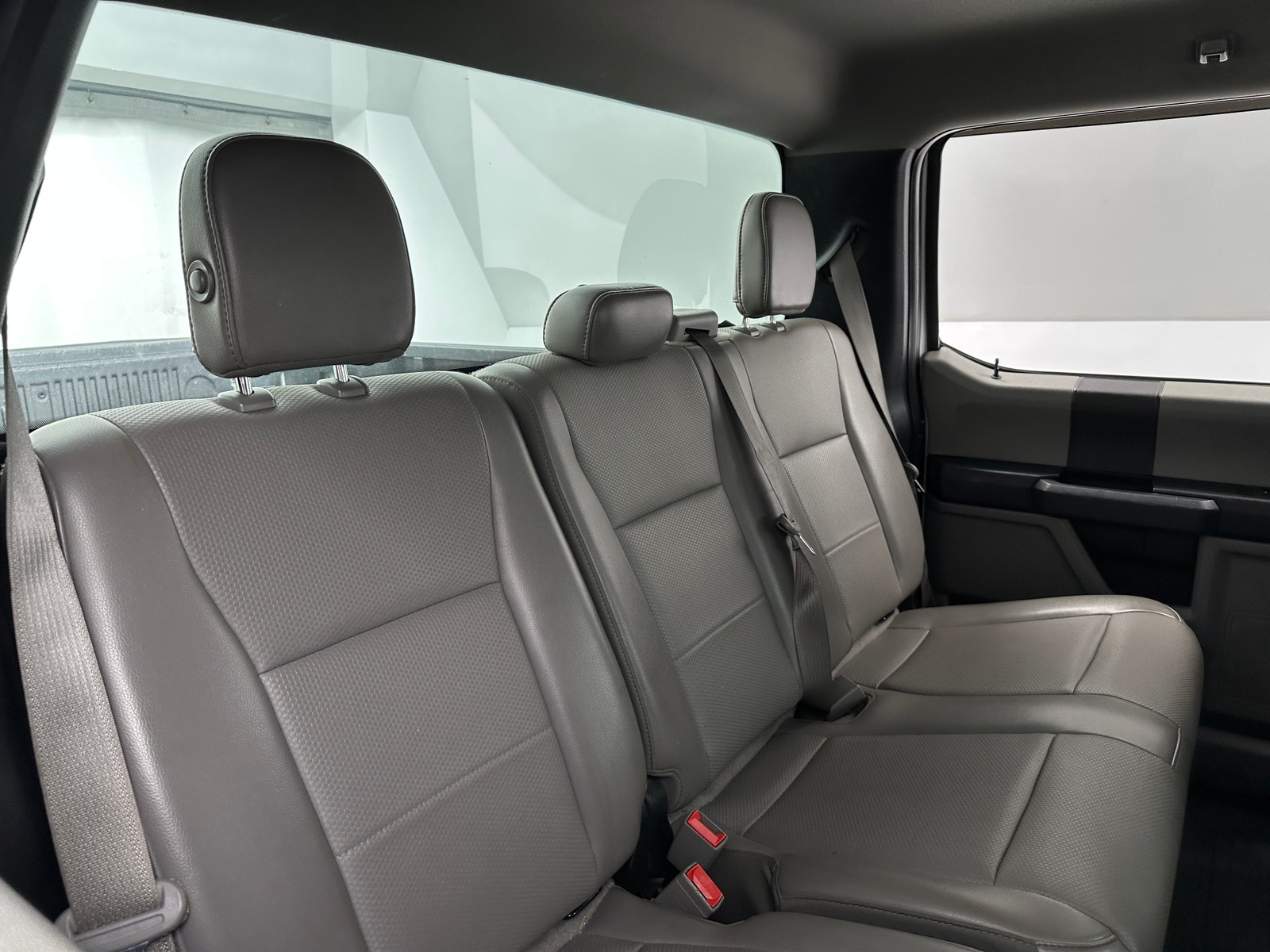 Thumbnail: 2019 Ford Econoline - 6