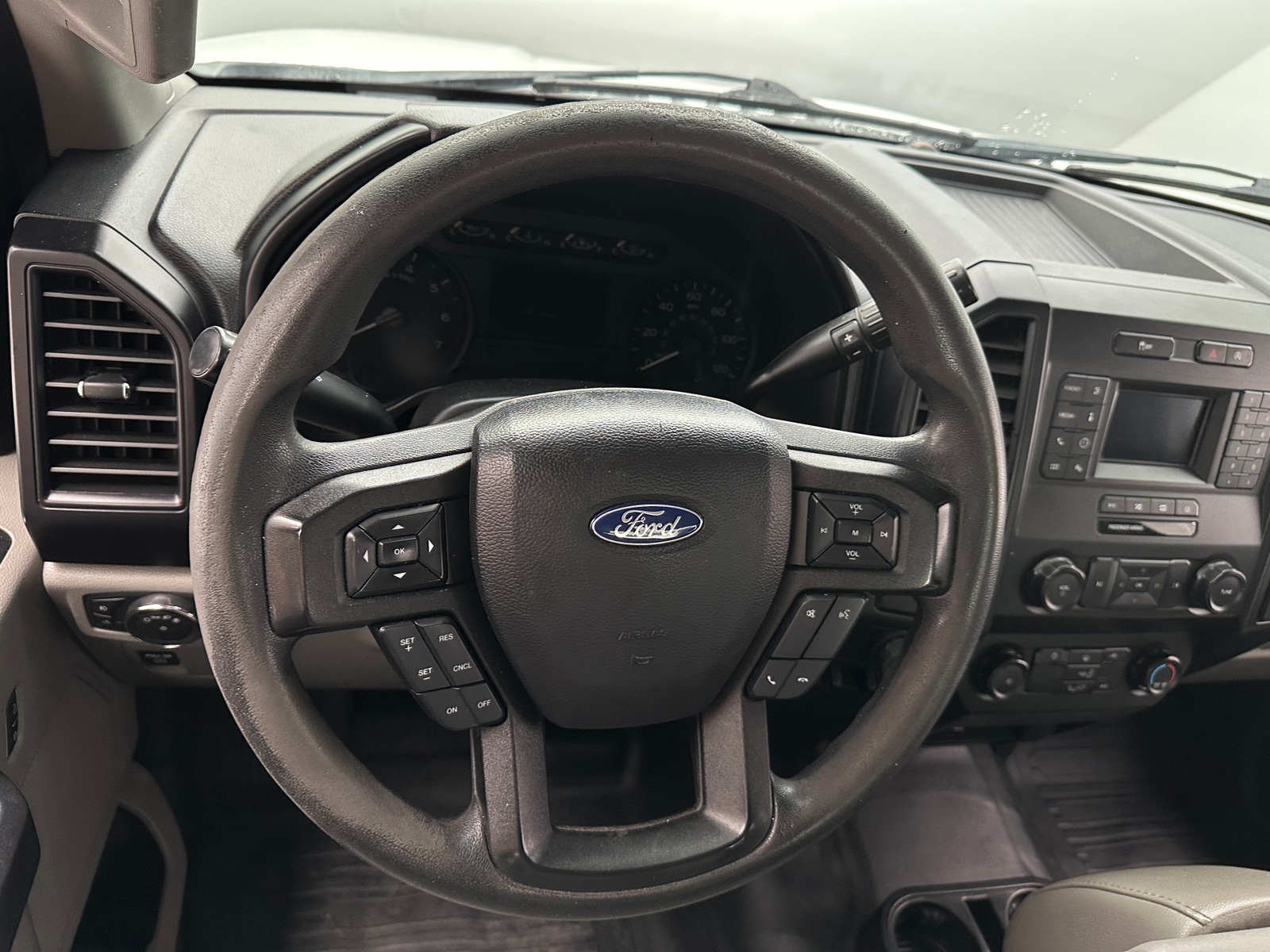 Thumbnail: 2019 Ford Econoline - 5