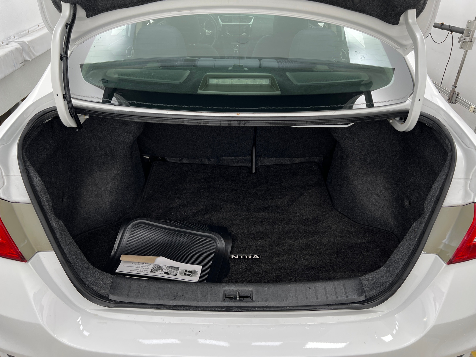 Thumbnail: 2018 Nissan Sentra - 7