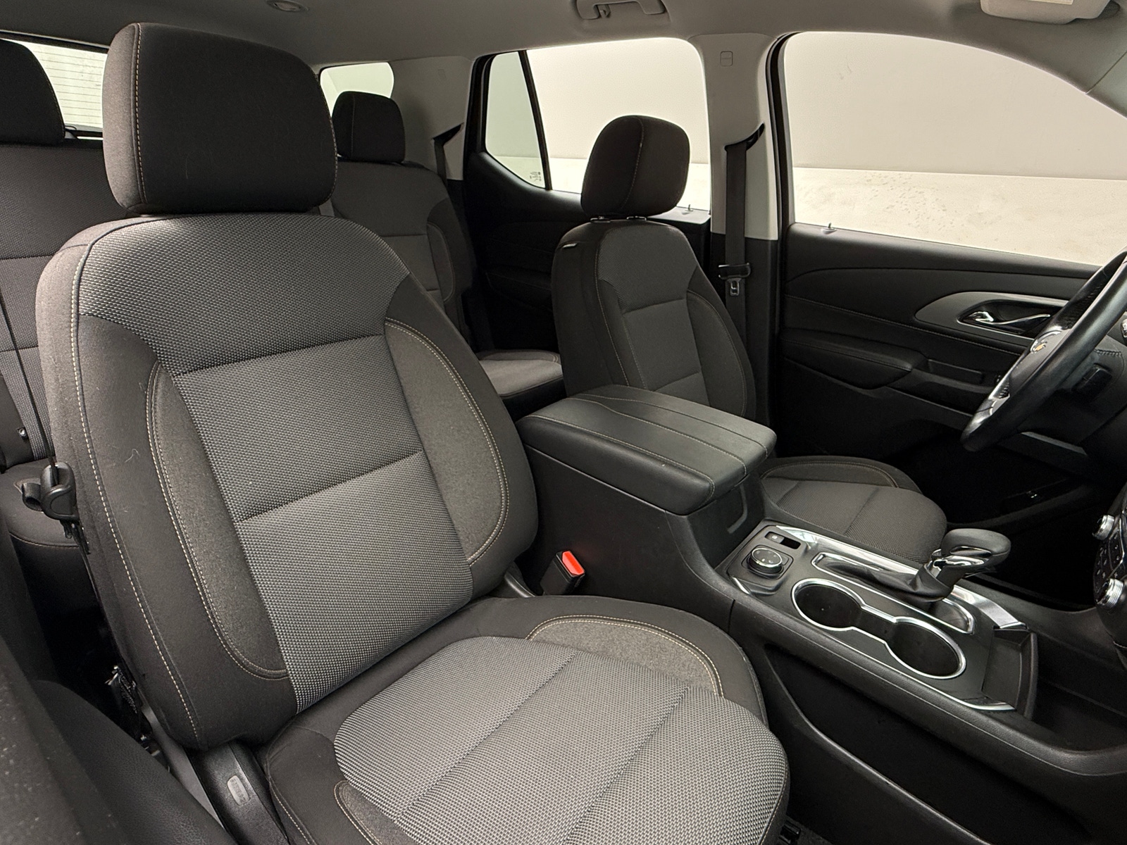 Thumbnail: 2021 Chevrolet Traverse - 2