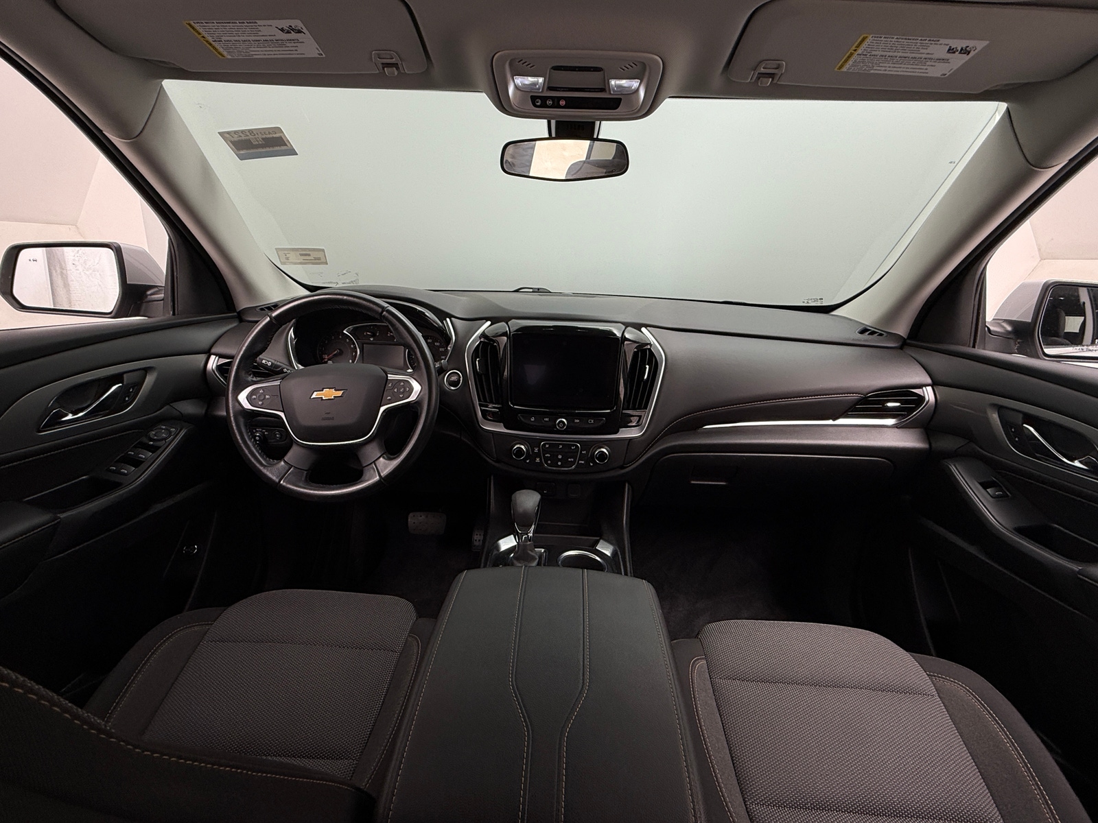 Thumbnail: 2021 Chevrolet Traverse - 3