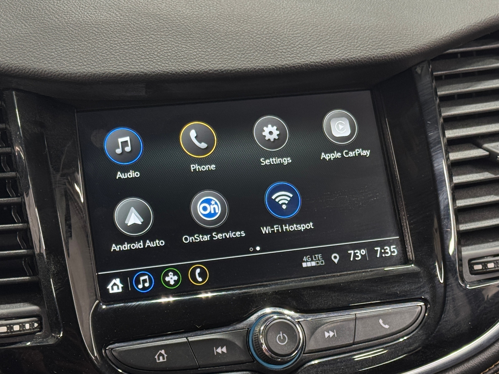 Thumbnail: 2019 Chevrolet Trax - 3