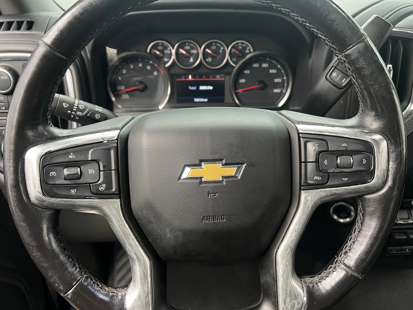 Thumbnail: 2021 Chevrolet Silverado 1500 - 5