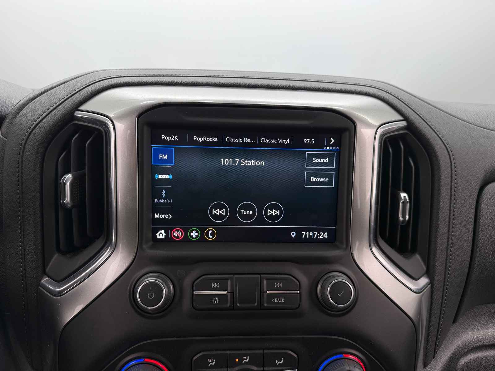 Thumbnail: 2022 Chevrolet Silverado 1500 - 4