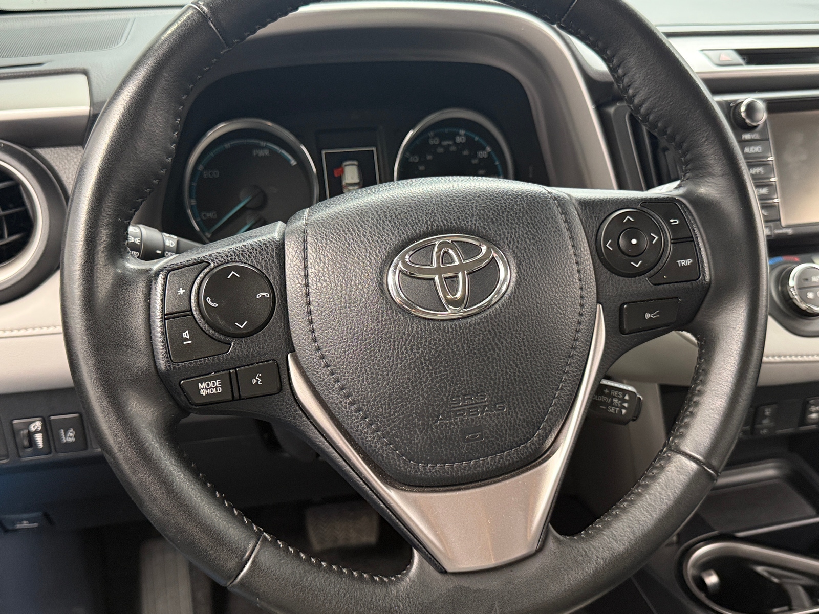 Thumbnail: 2017 Toyota RAV4 - 5