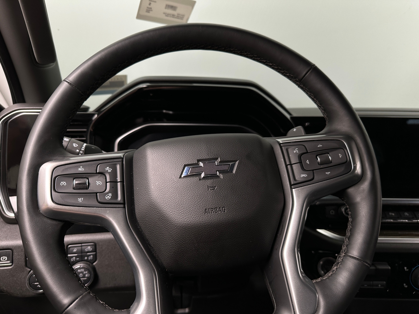 Thumbnail: 2024 Chevrolet Silverado 1500 - 5