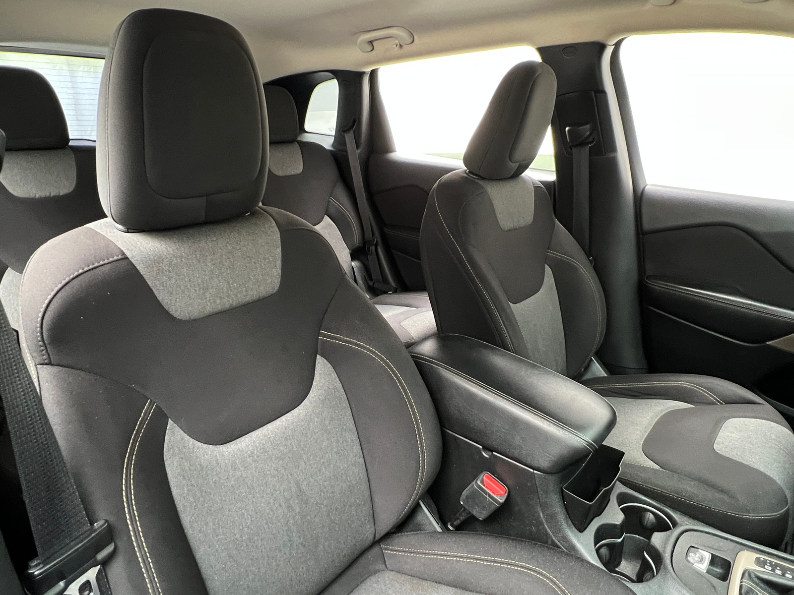 Thumbnail: 2017 Jeep Cherokee - 2