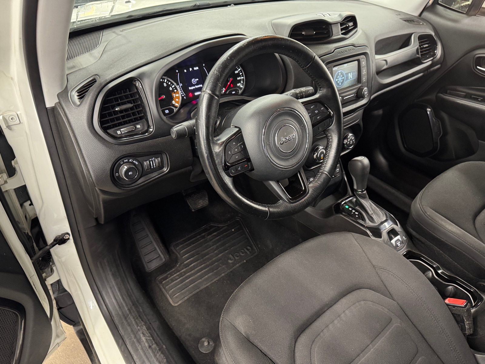 Thumbnail: 2017 Jeep Renegade - 3