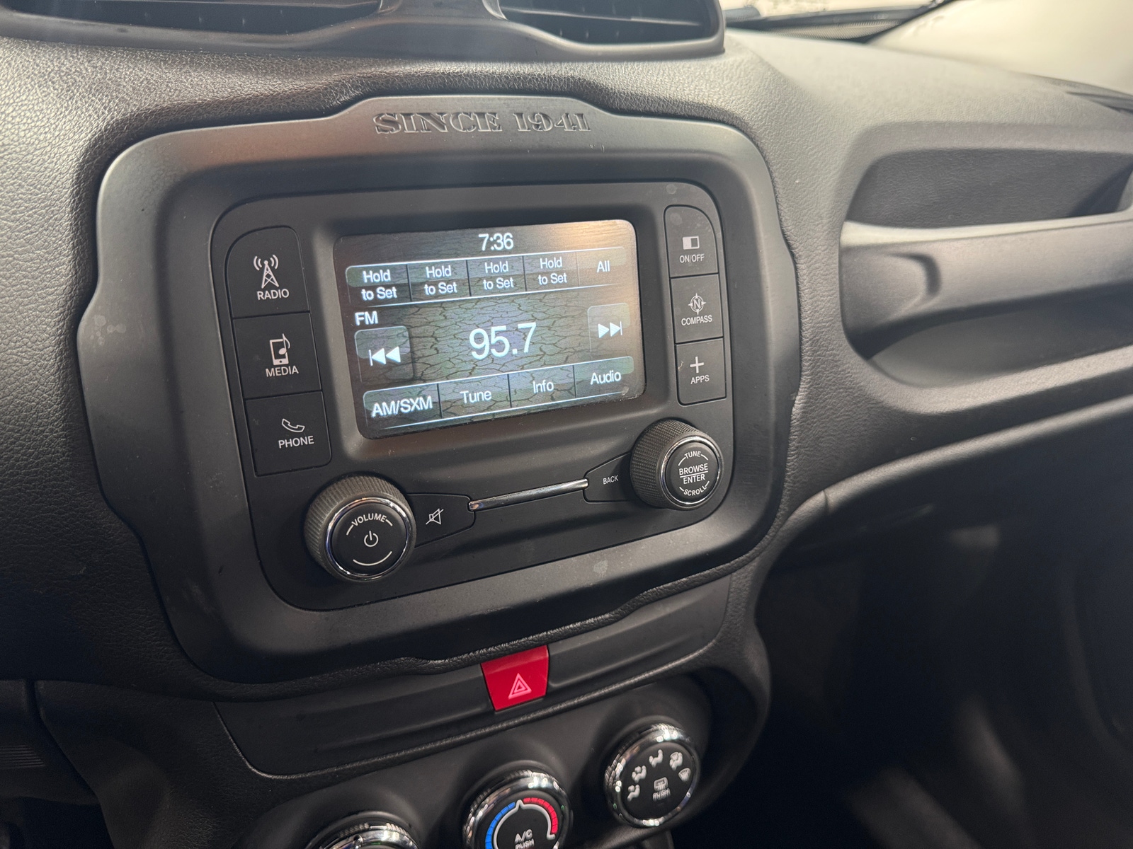 Thumbnail: 2017 Jeep Renegade - 4