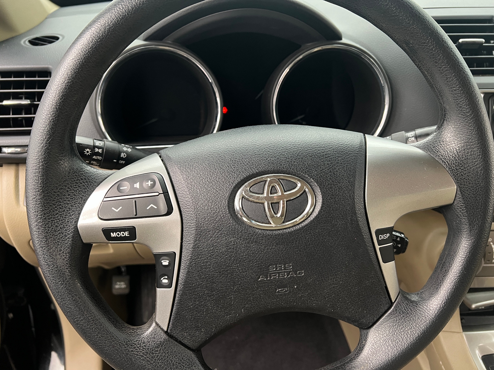 Thumbnail: 2013 Toyota Highlander - 4