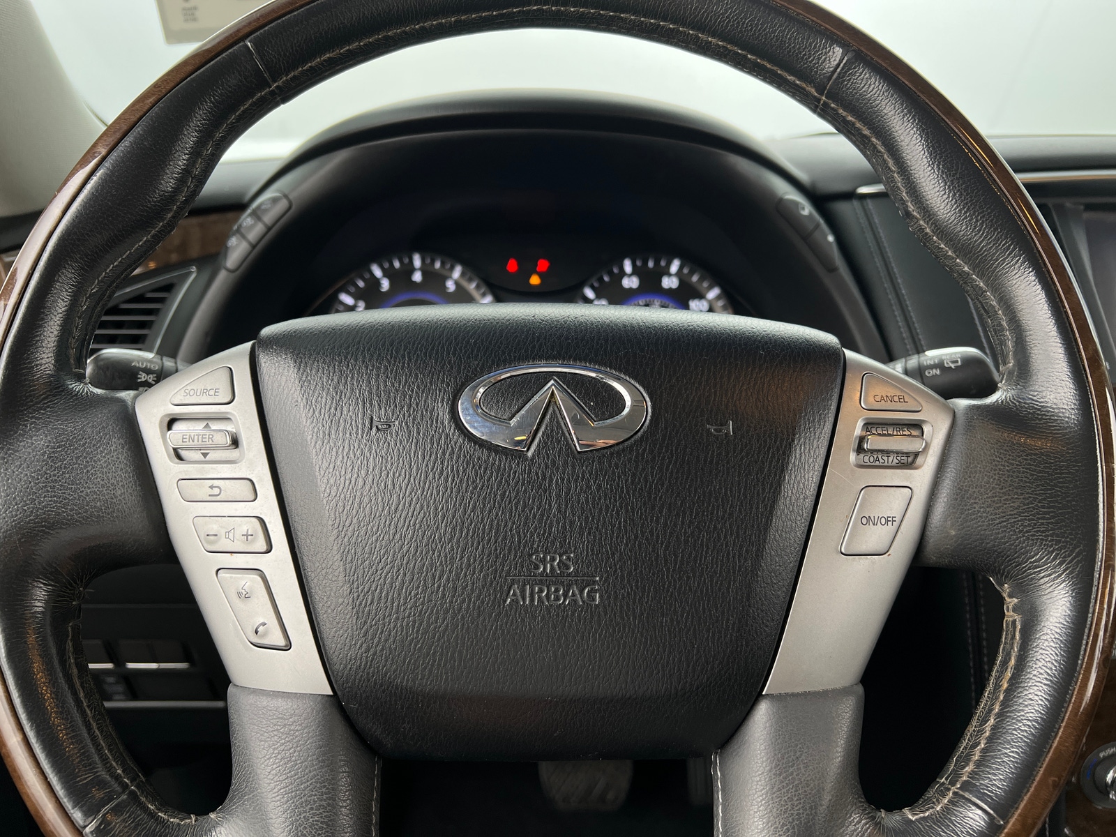 Thumbnail: 2015 INFINITI QX80 - 4