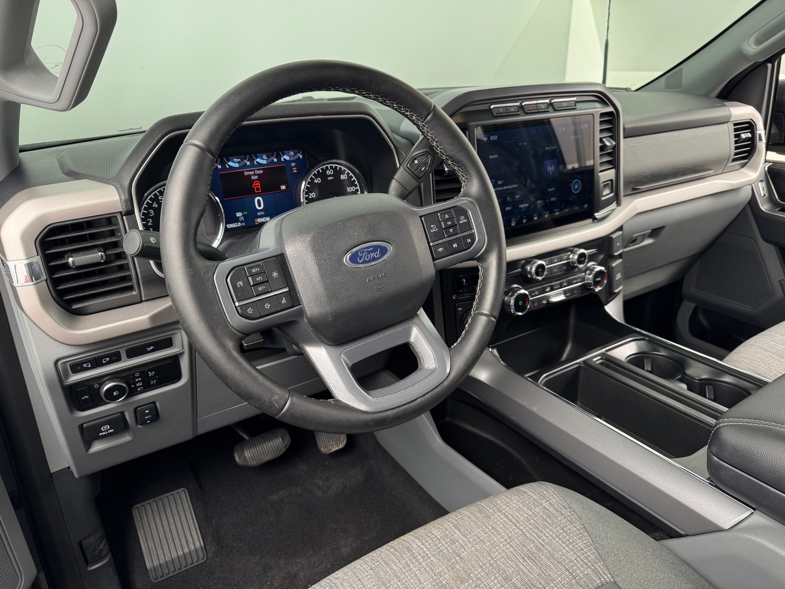 Thumbnail: 2023 Ford Econoline - 3