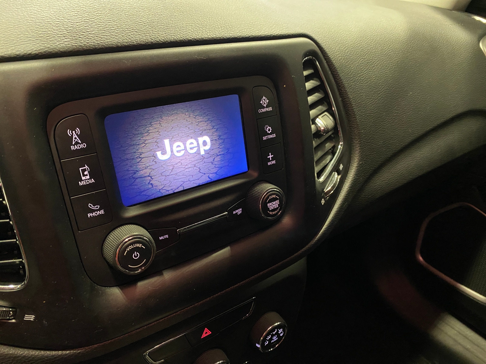 Thumbnail: 2018 Jeep Compass - 4