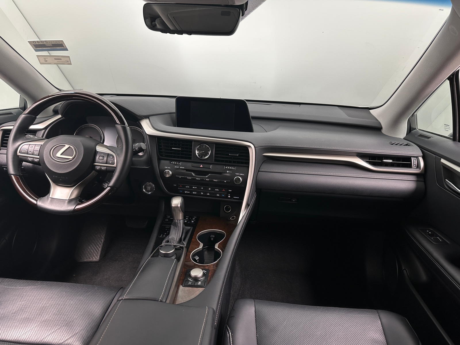 Thumbnail: 2018 Lexus RX - 3