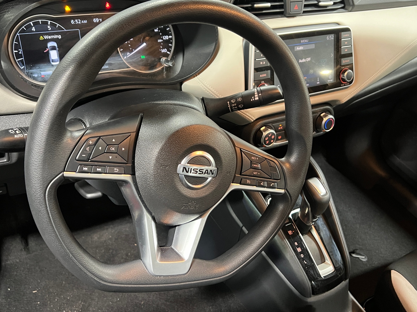 Thumbnail: 2020 Nissan Versa - 5
