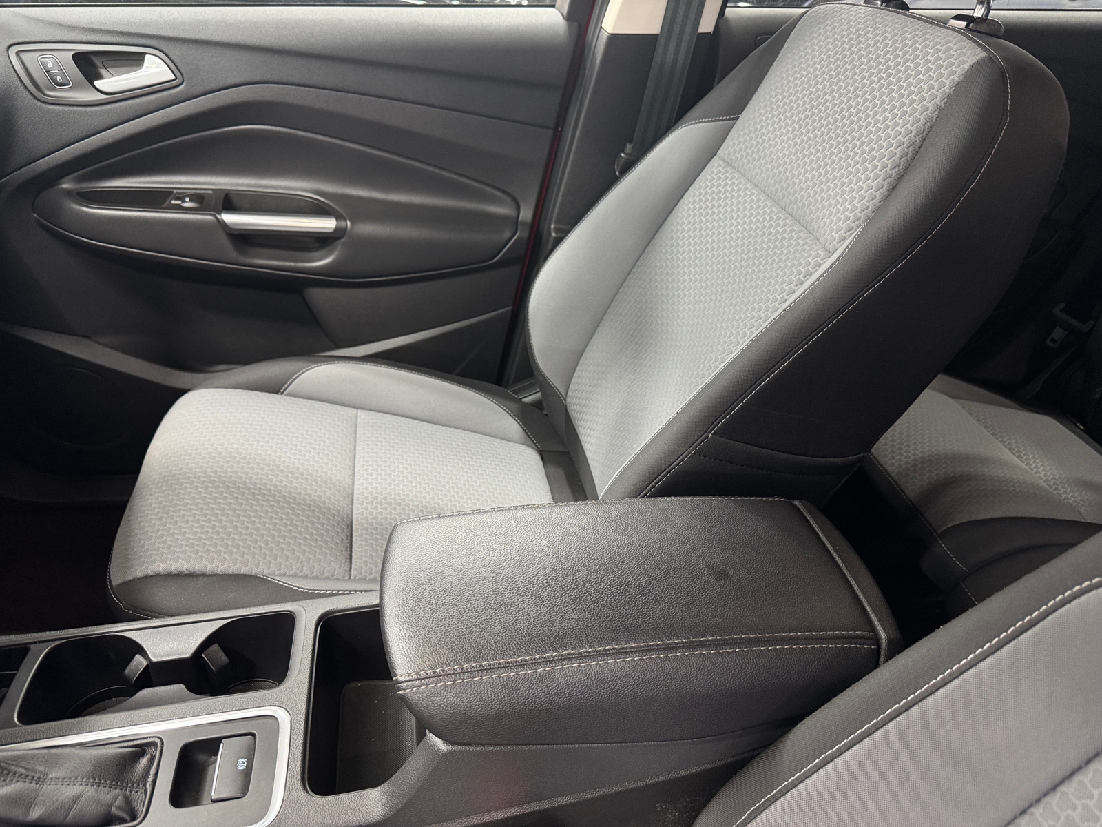 Thumbnail: 2017 Ford Escape - 2