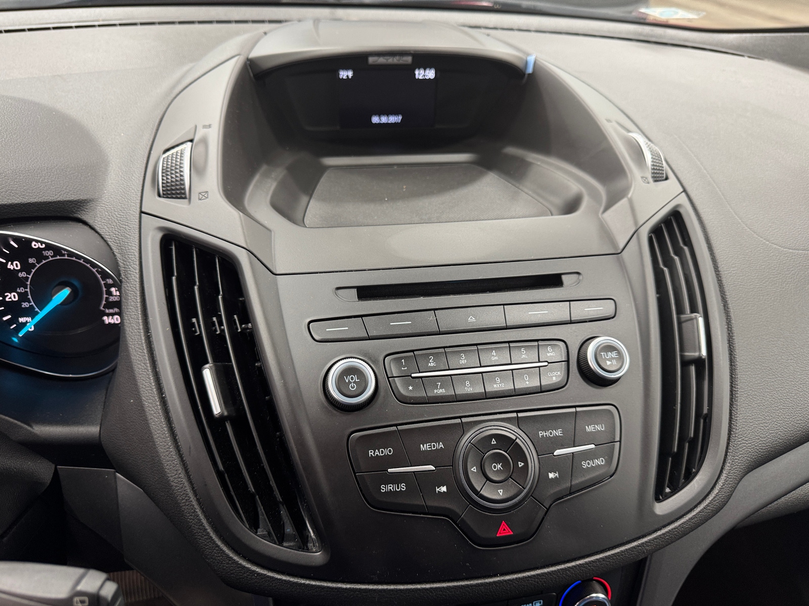 Thumbnail: 2017 Ford Escape - 4