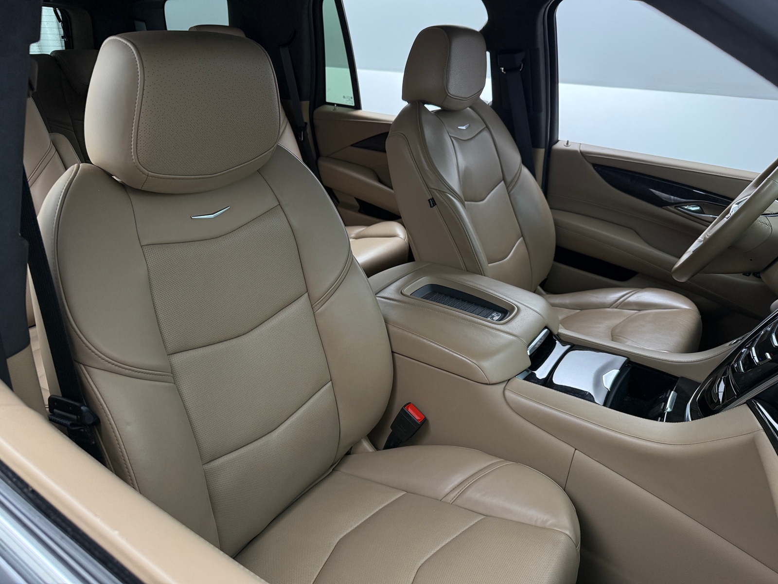Thumbnail: 2020 Cadillac Escalade - 2