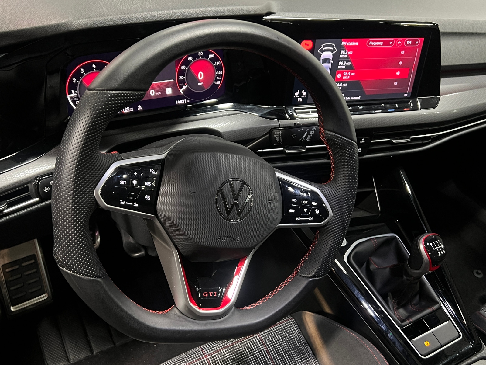 Thumbnail: 2024 Volkswagen Golf - 5