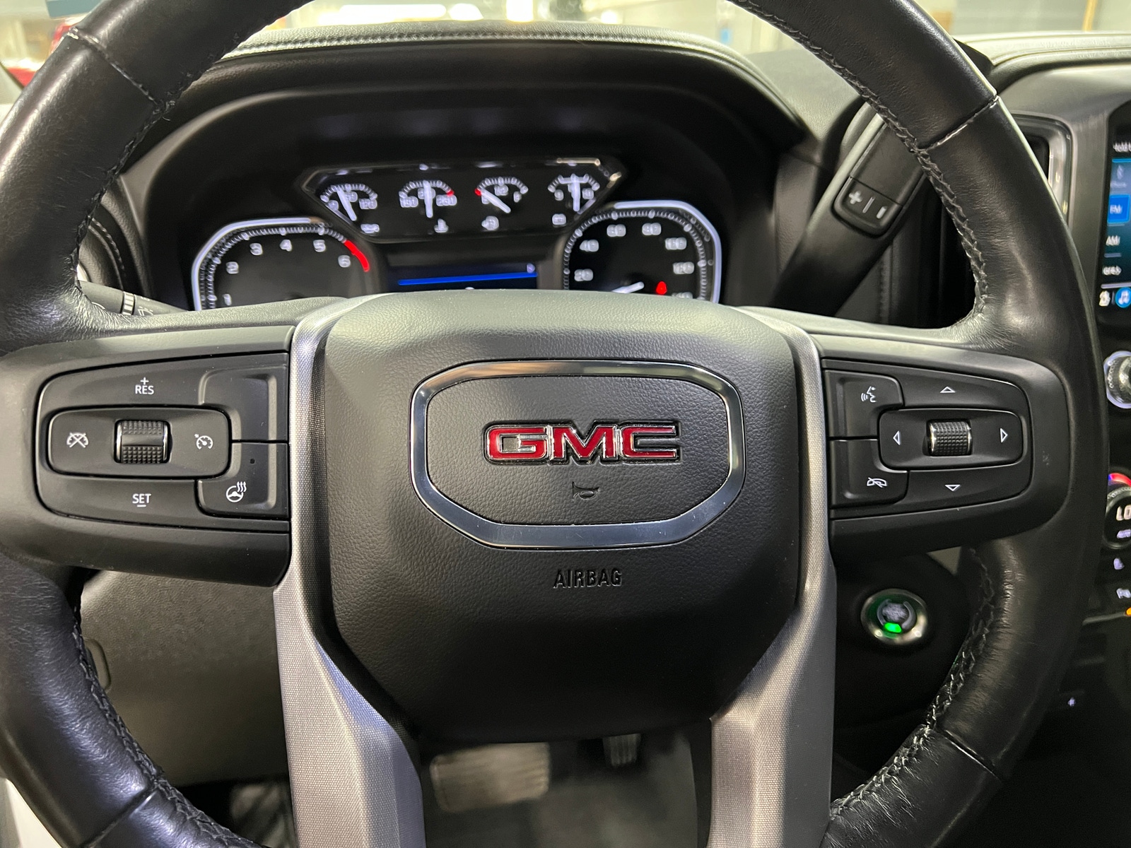 Thumbnail: 2021 GMC Sierra 2500 - 5