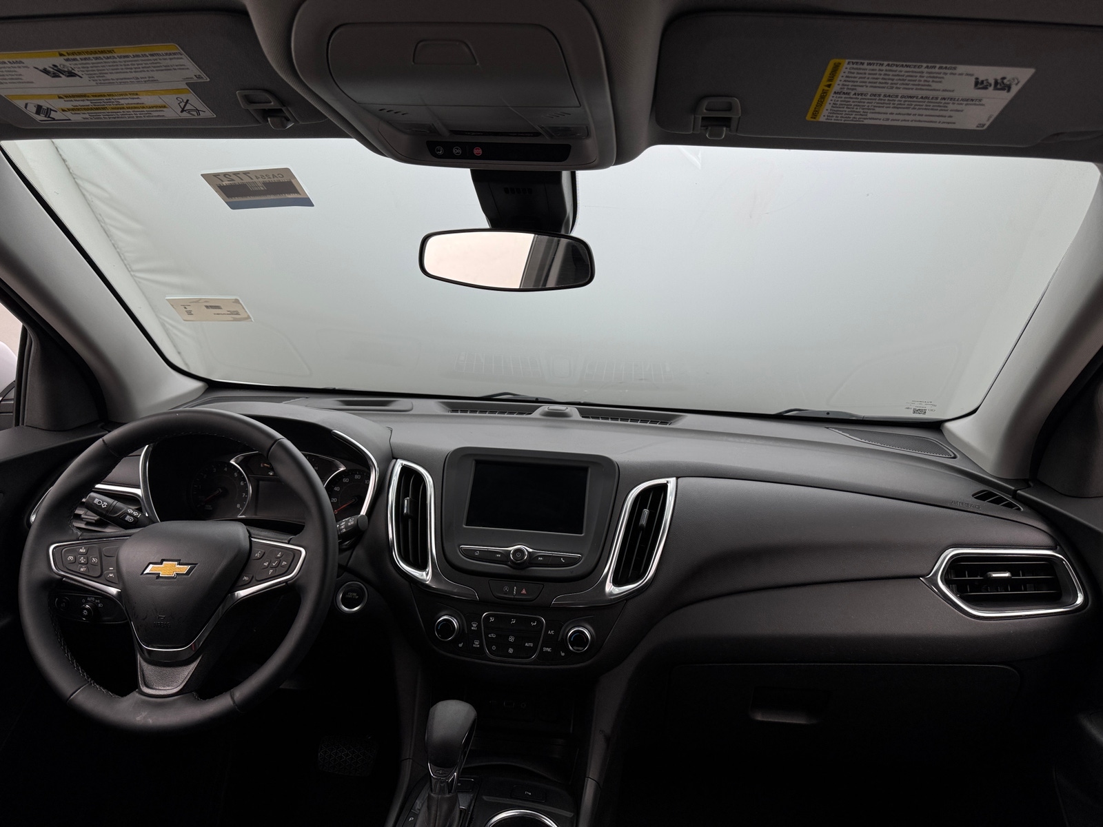 Thumbnail: 2023 Chevrolet Equinox - 3