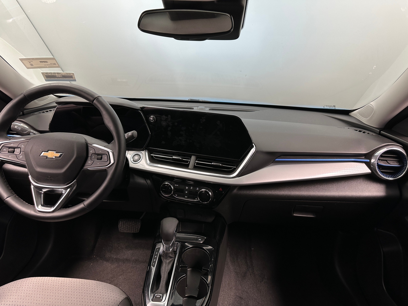 Thumbnail: 2025 Chevrolet Trax - 3