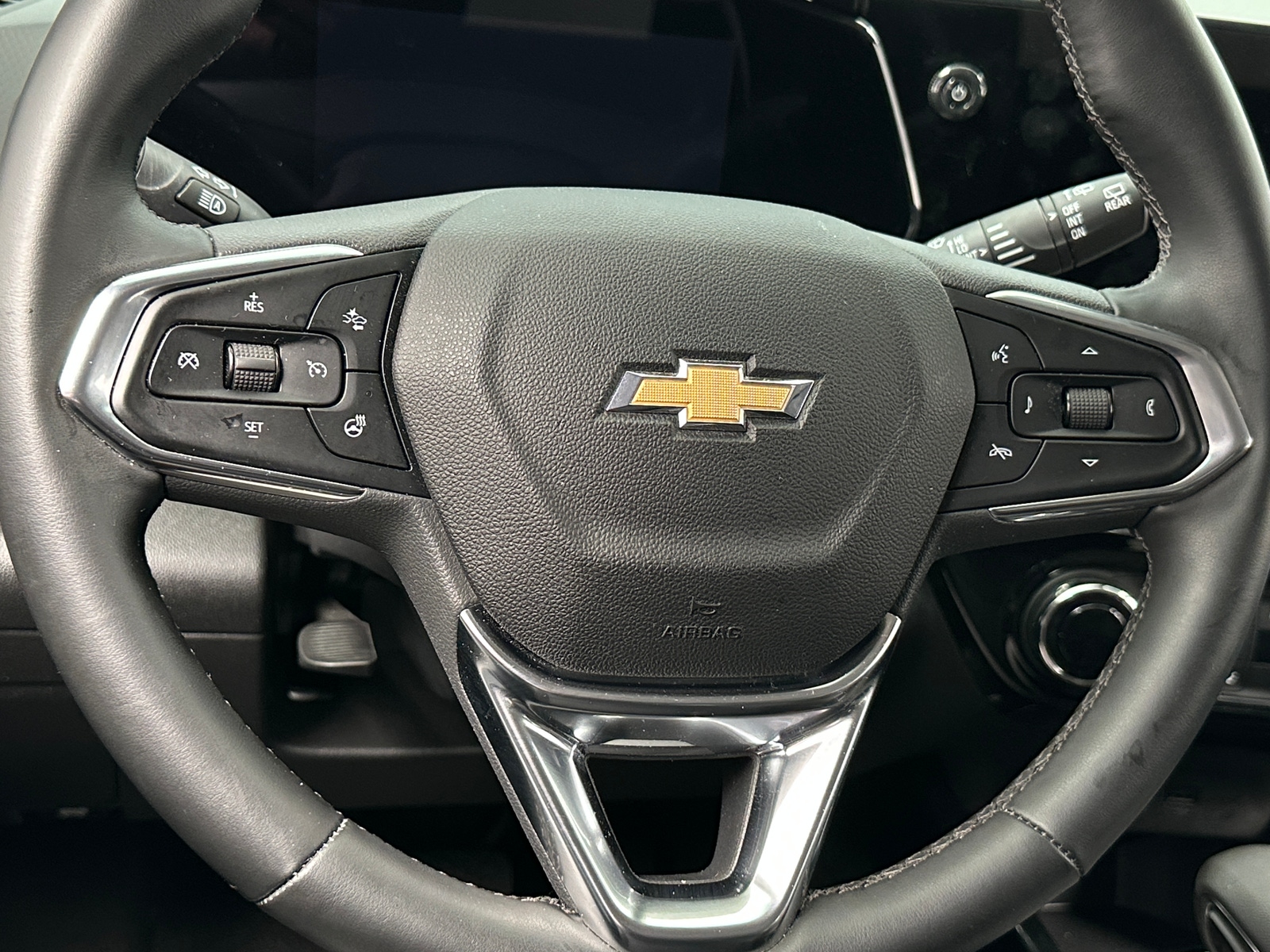 Thumbnail: 2025 Chevrolet Trax - 5