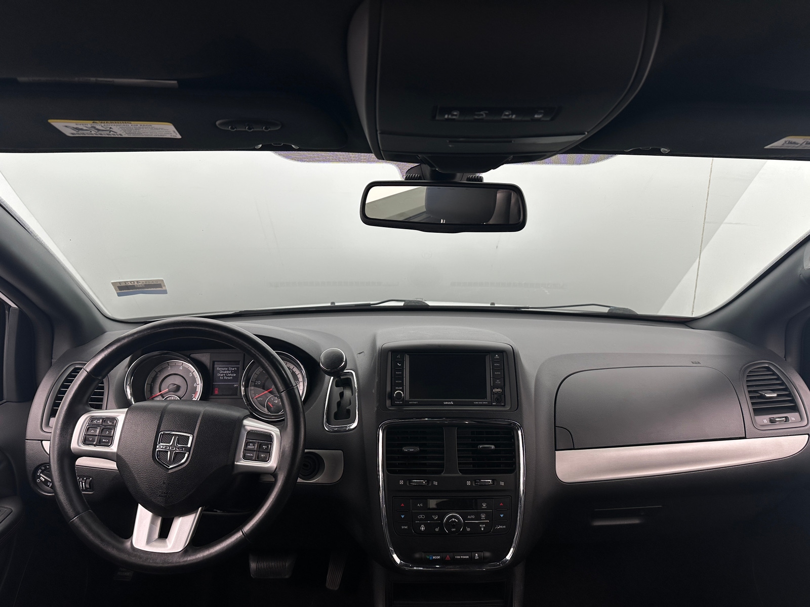 Thumbnail: 2019 Dodge Grand Caravan - 2