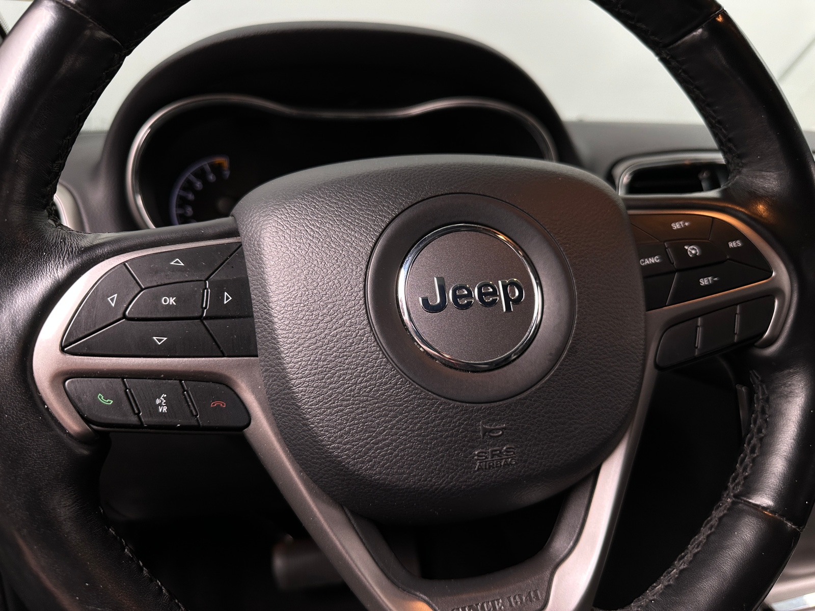 Thumbnail: 2020 Jeep Grand Cherokee - 5