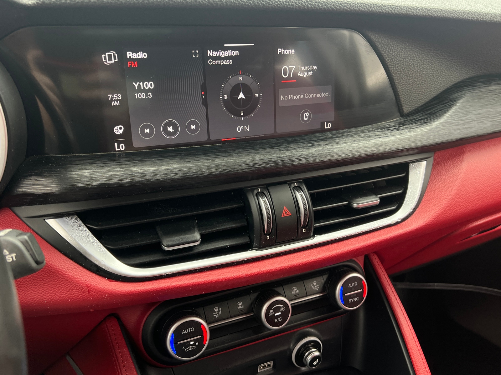 Thumbnail: 2021 Alfa Romeo Stelvio - 3