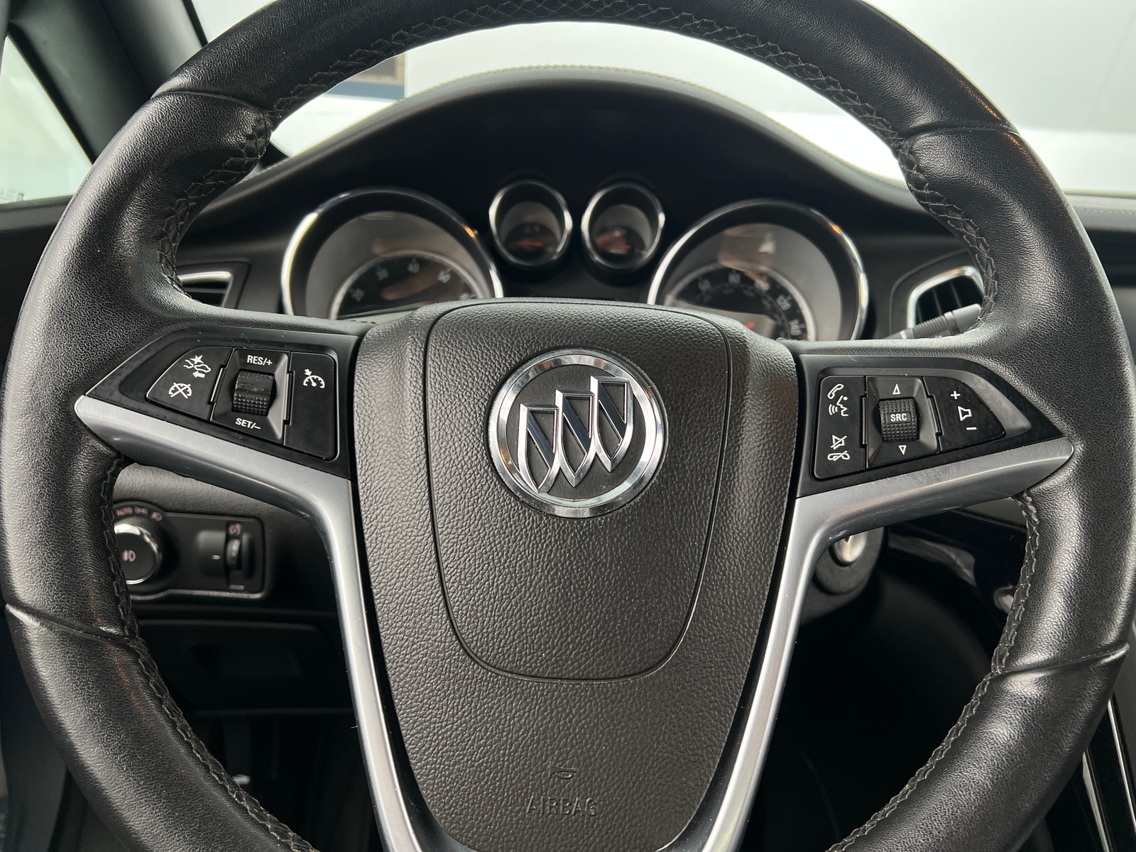 Thumbnail: 2019 Buick Cascada - 4