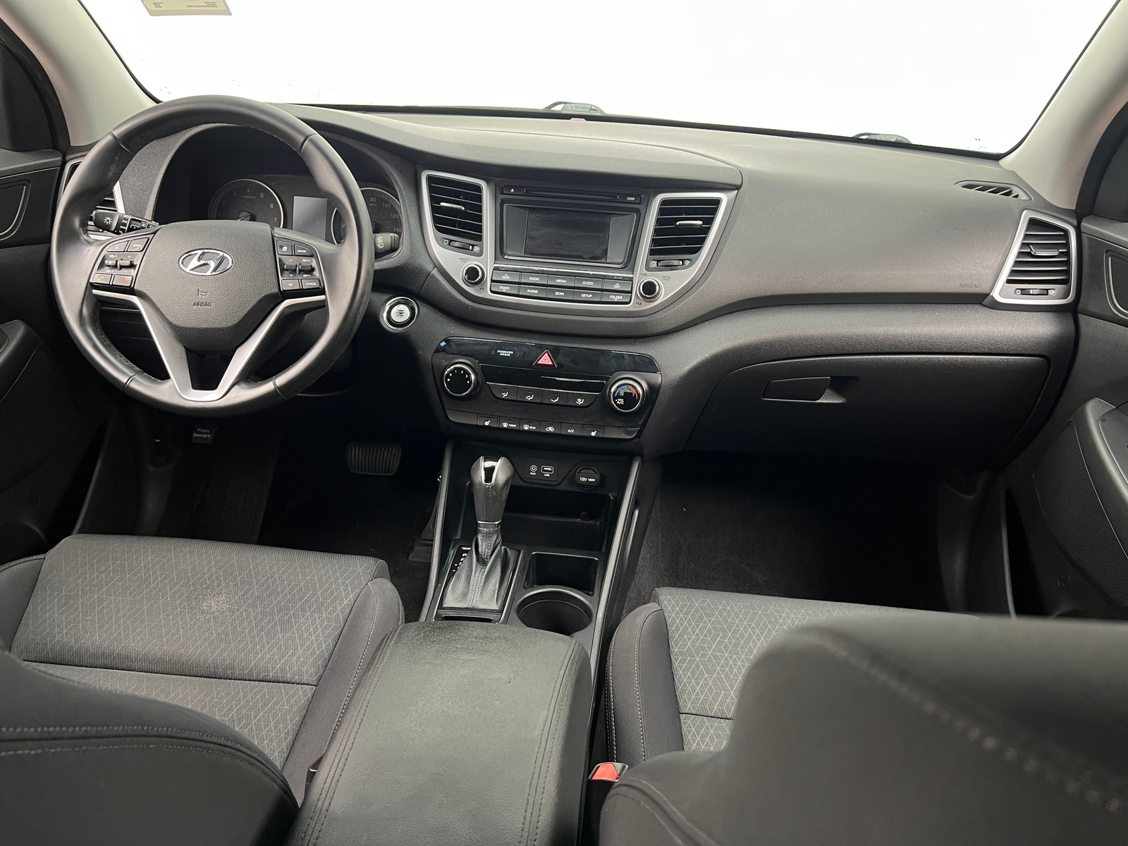 Thumbnail: 2016 Hyundai Tucson - 3