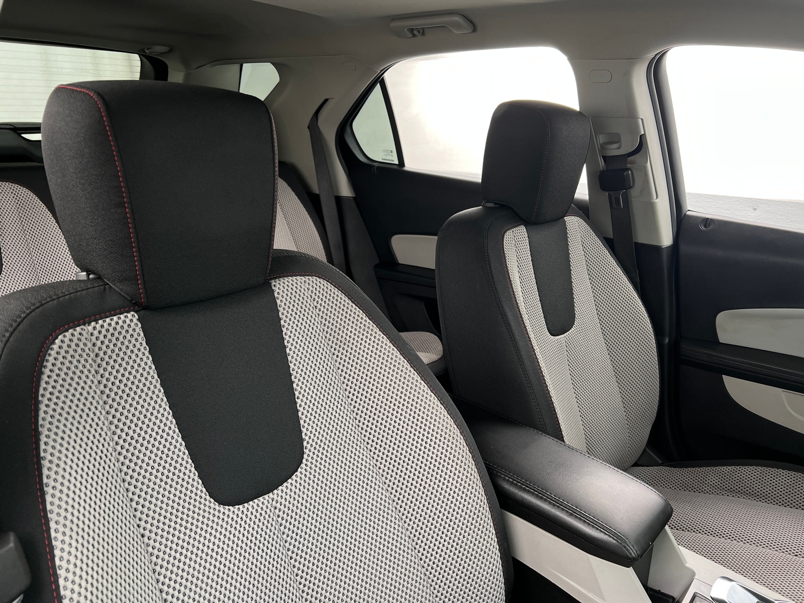 Thumbnail: 2017 Chevrolet Equinox - 2
