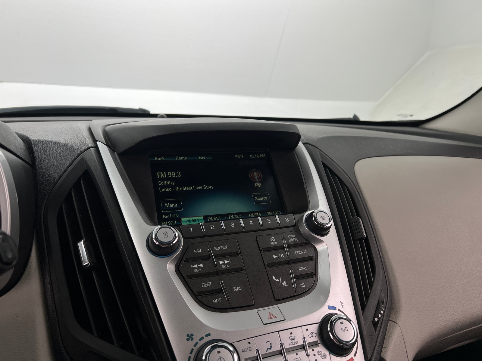 Thumbnail: 2017 Chevrolet Equinox - 4