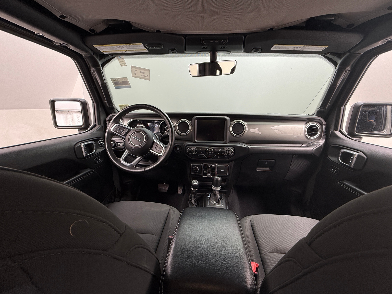 Thumbnail: 2019 Jeep Wrangler - 3