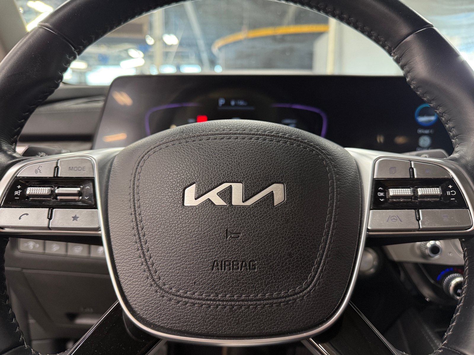 Thumbnail: 2024 Kia Telluride - 4