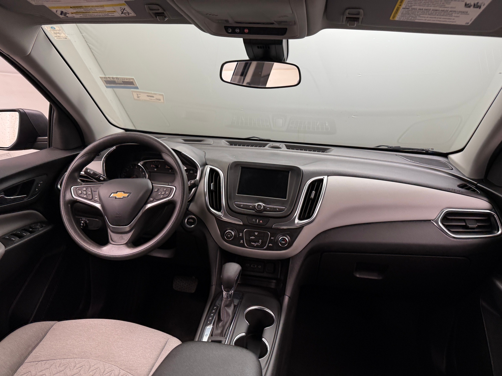 Thumbnail: 2023 Chevrolet Equinox - 3