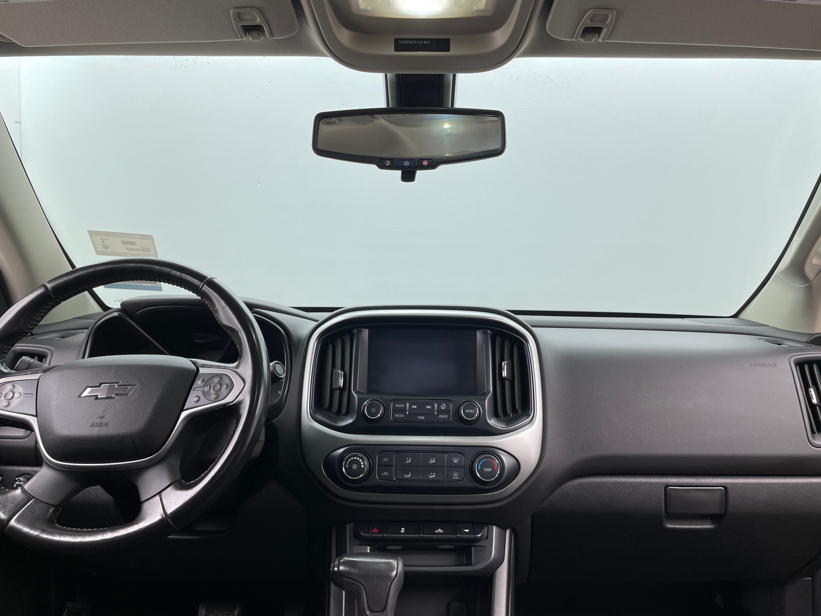 Thumbnail: 2016 Chevrolet Colorado - 3