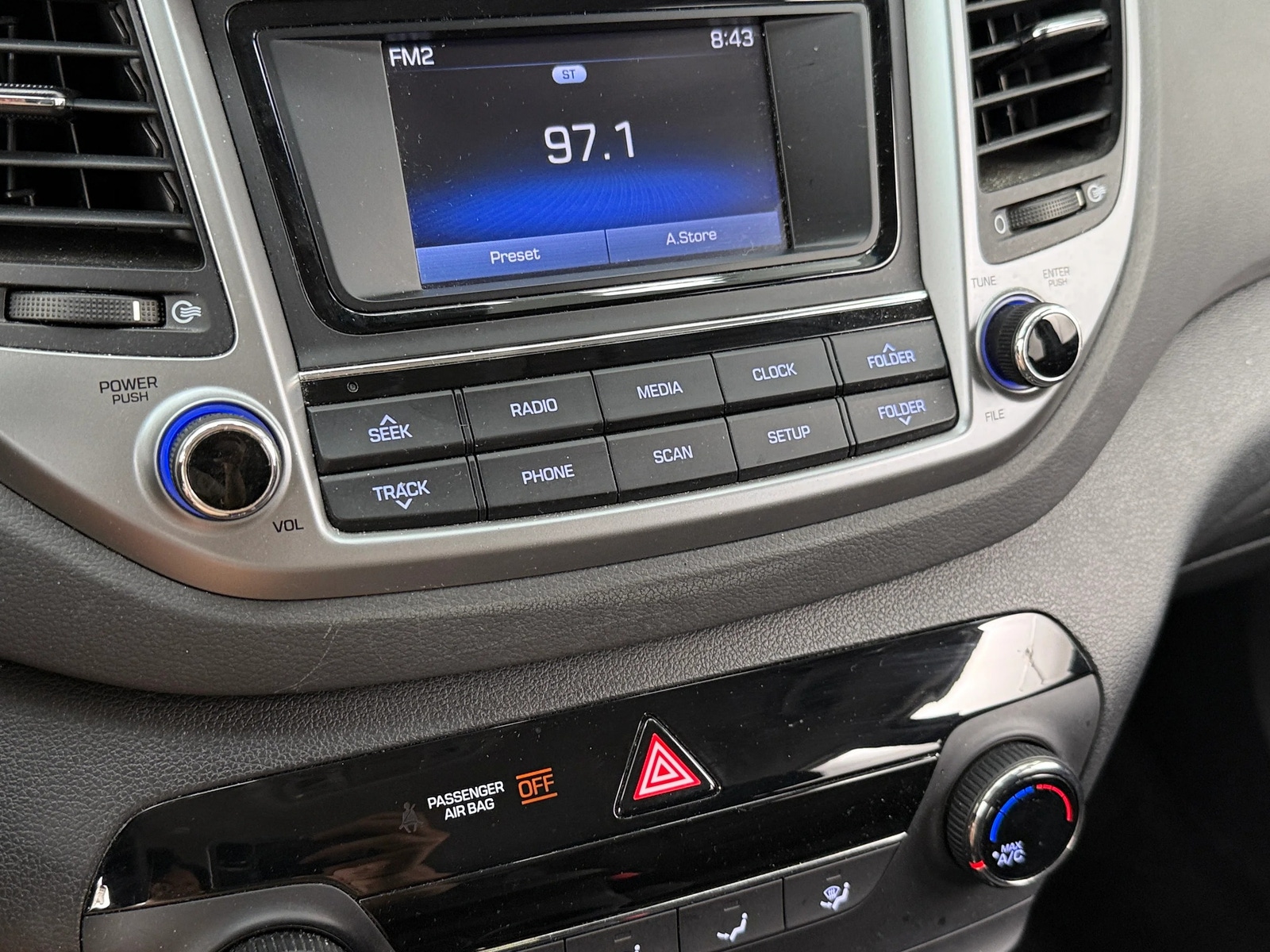 Thumbnail: 2018 Hyundai Tucson - 4