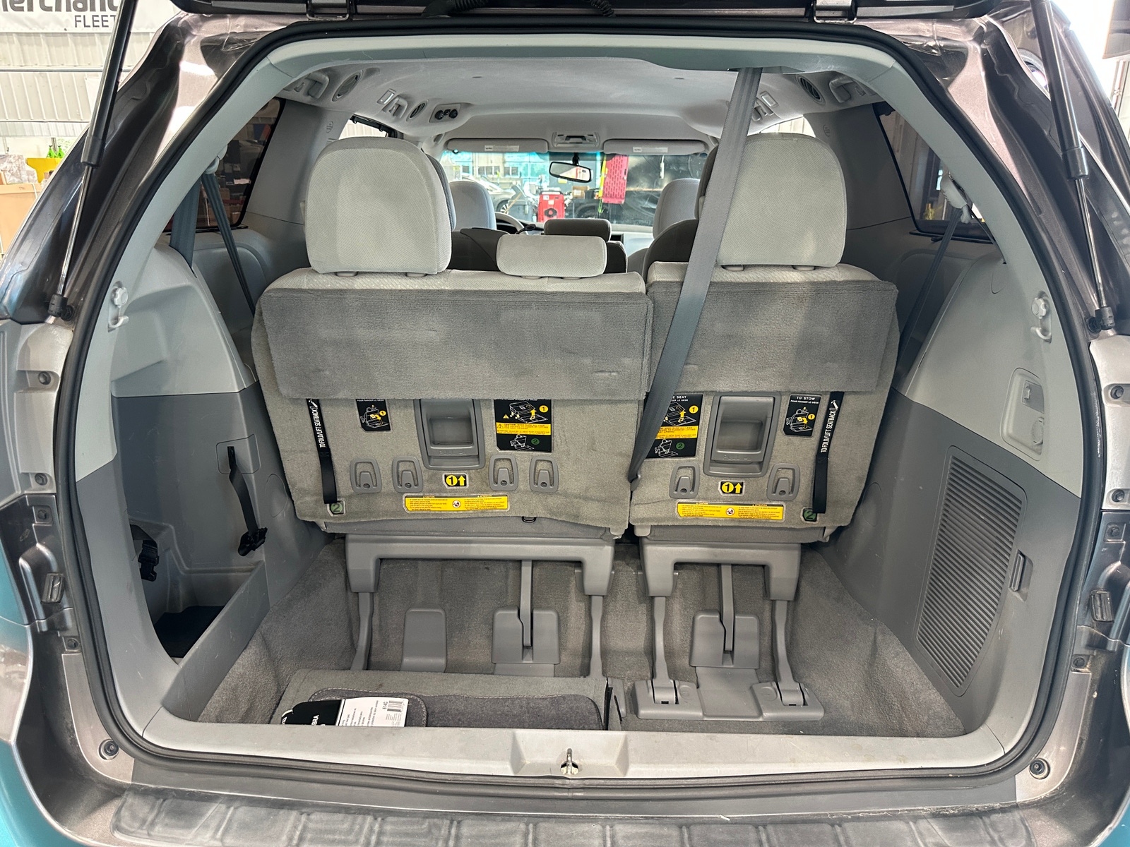 Thumbnail: 2011 Toyota Sienna - 7