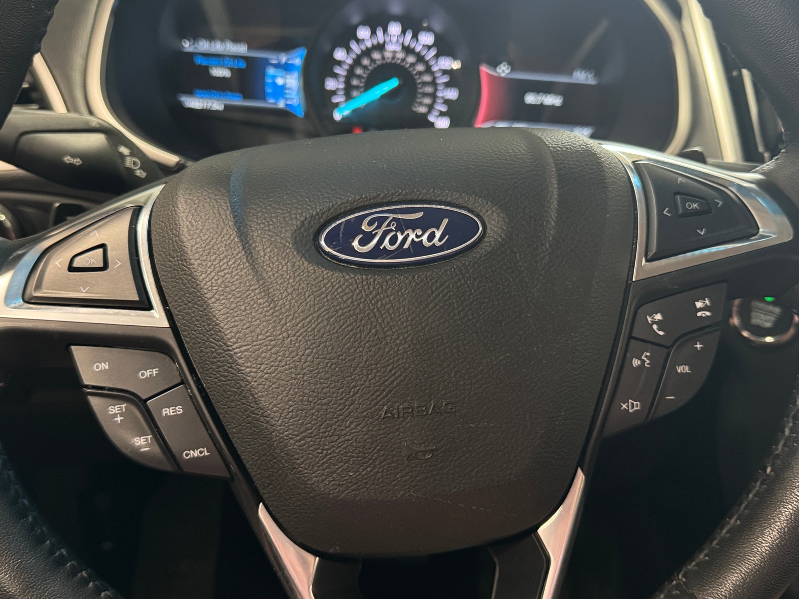 Thumbnail: 2018 Ford Edge - 4