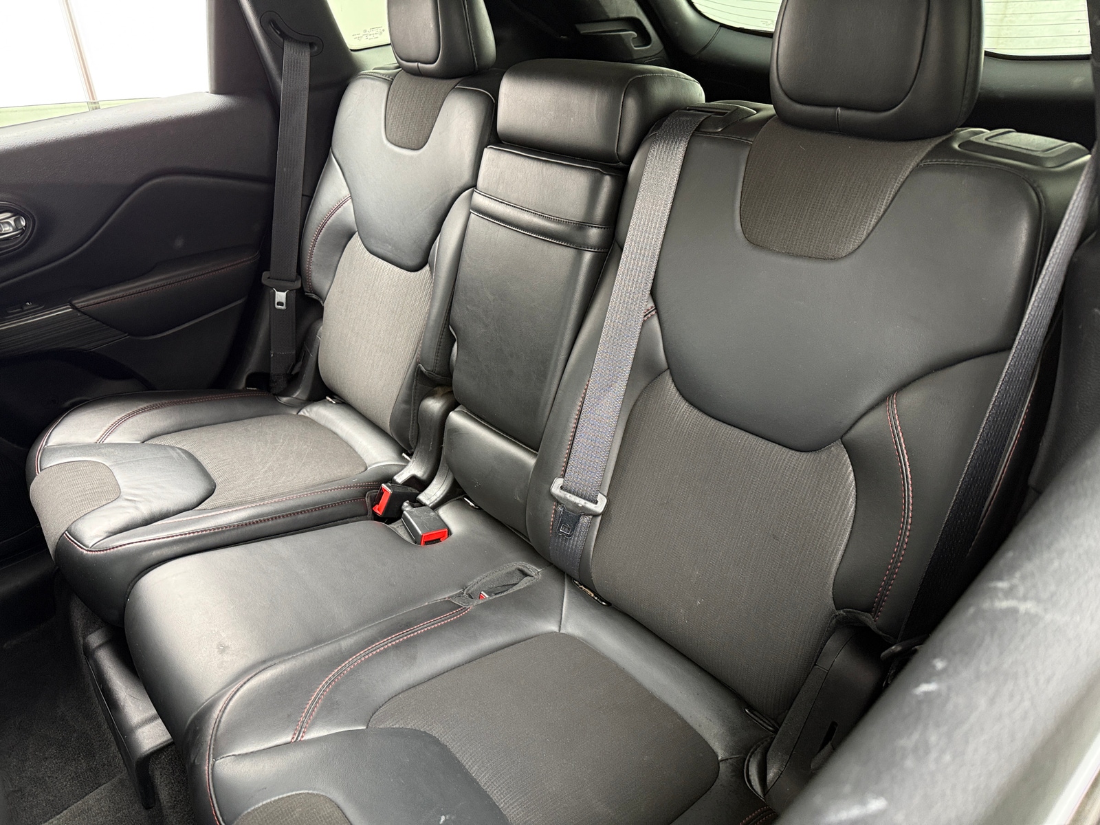 Thumbnail: 2015 Jeep Cherokee - 5