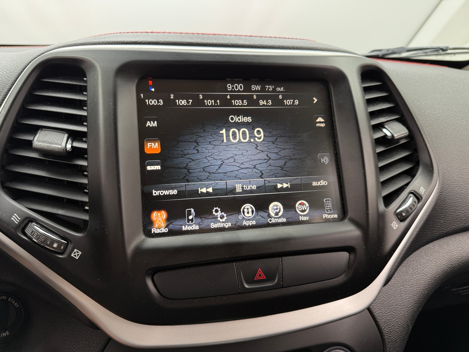 Thumbnail: 2015 Jeep Cherokee - 3
