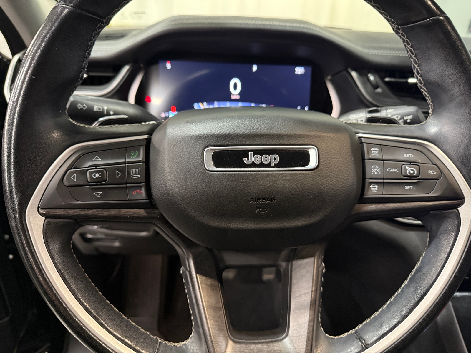 Thumbnail: 2021 Jeep Grand Cherokee L - 4