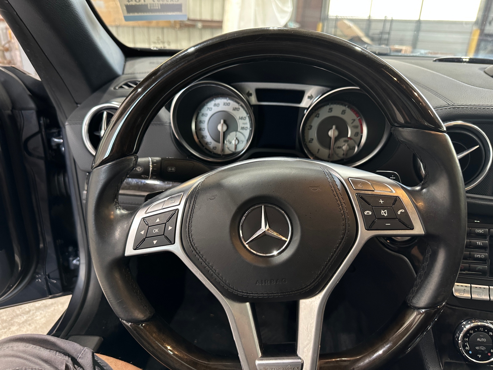 Thumbnail: 2013 Mercedes-Benz SL-Class - 4