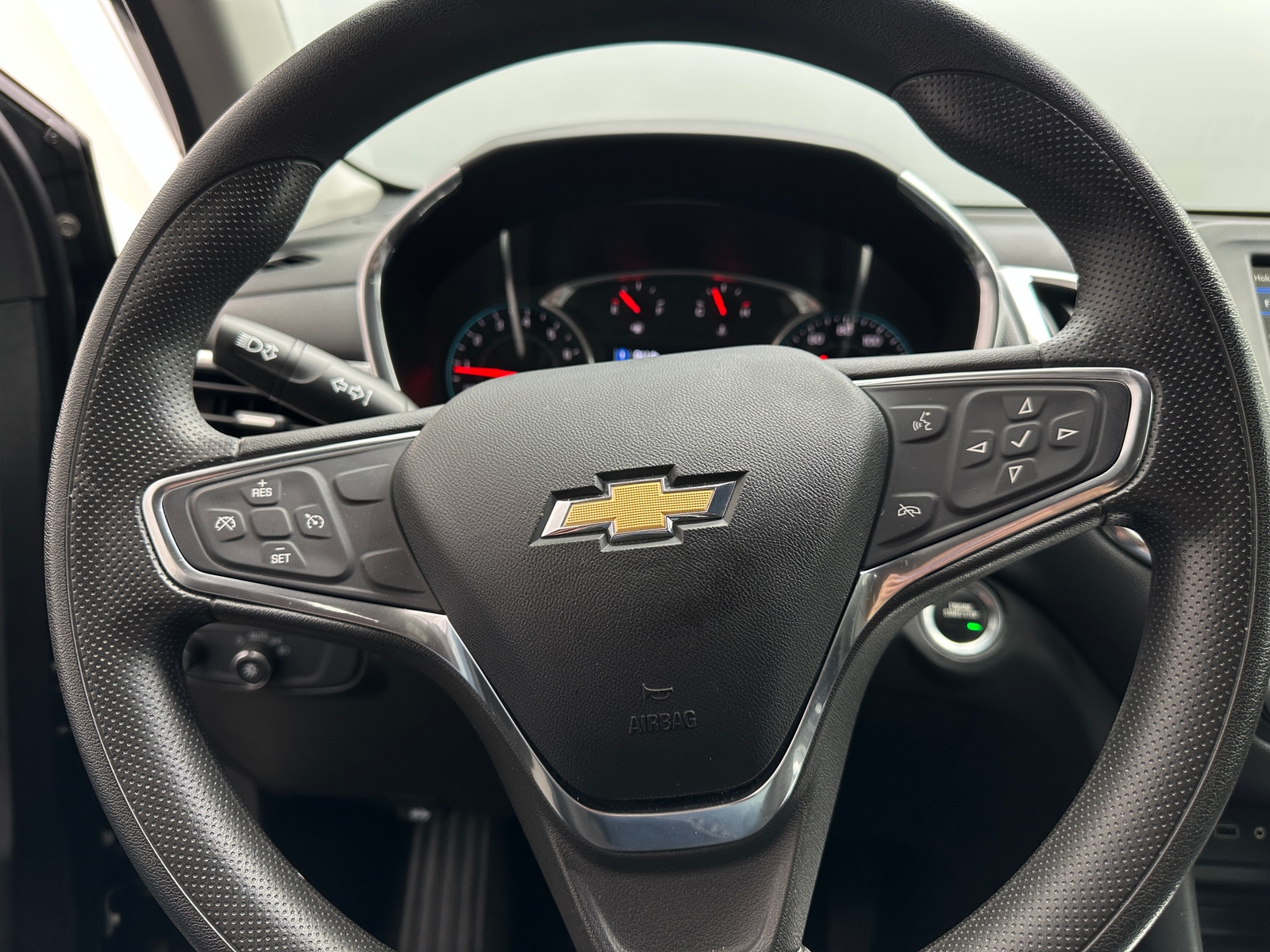 Thumbnail: 2019 Chevrolet Equinox - 5