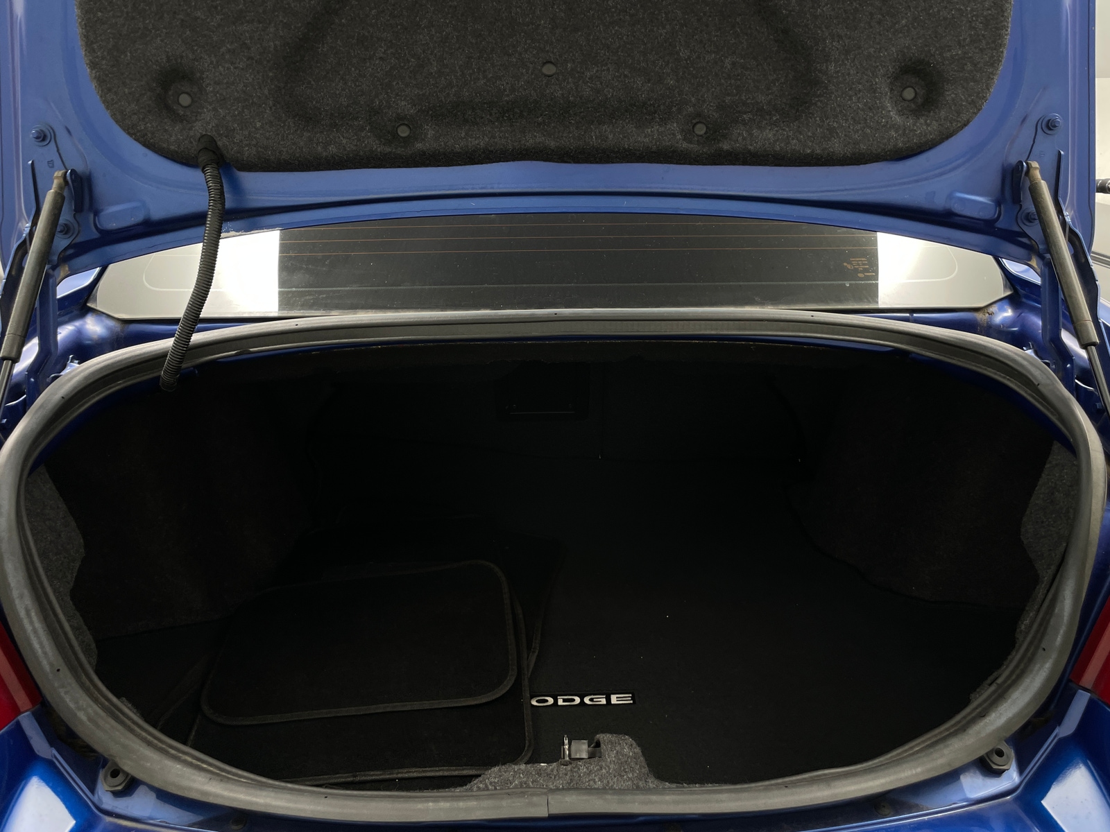 Thumbnail: 2013 Dodge Avenger - 7