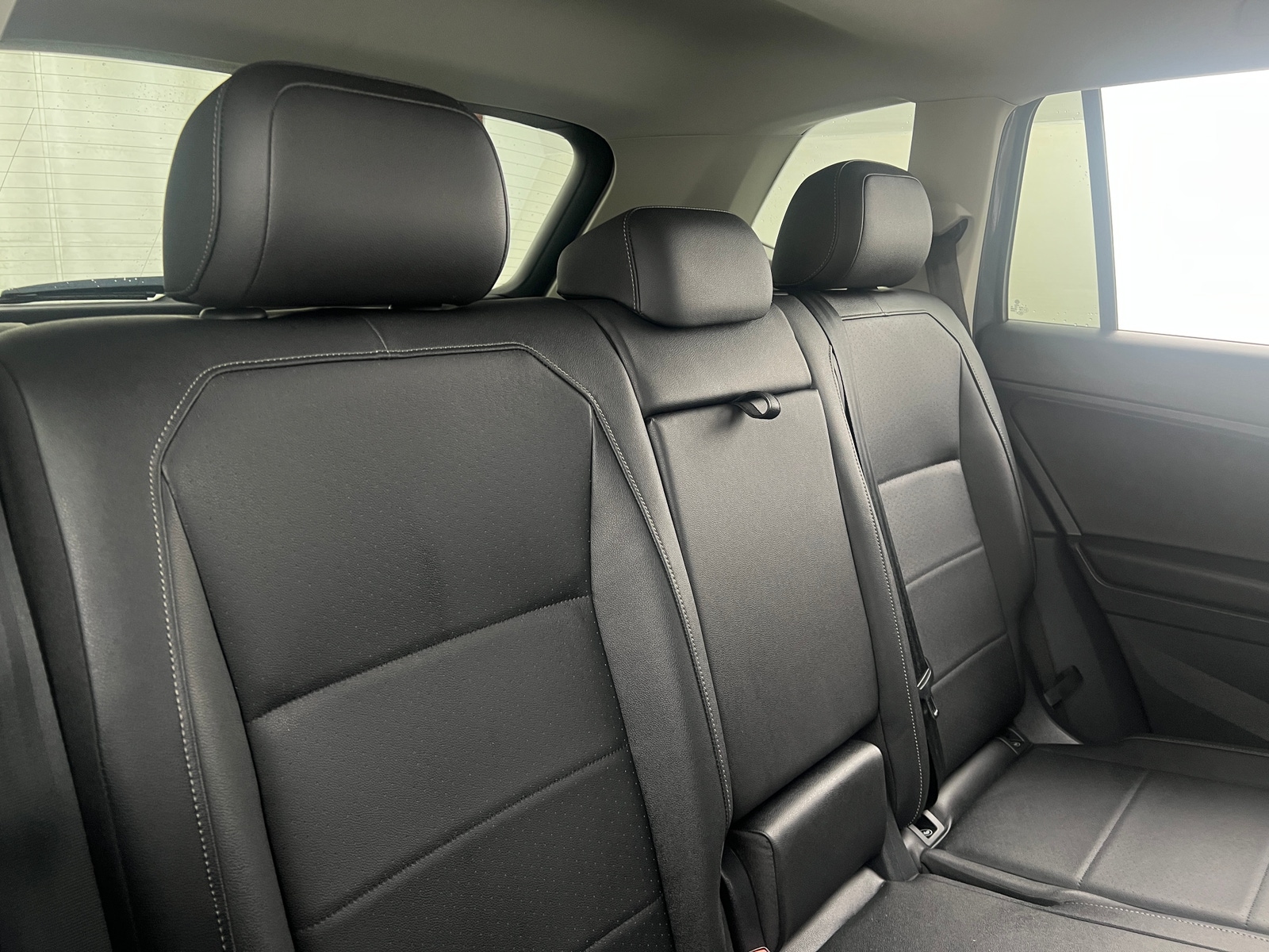 Thumbnail: 2020 Volkswagen Tiguan - 5