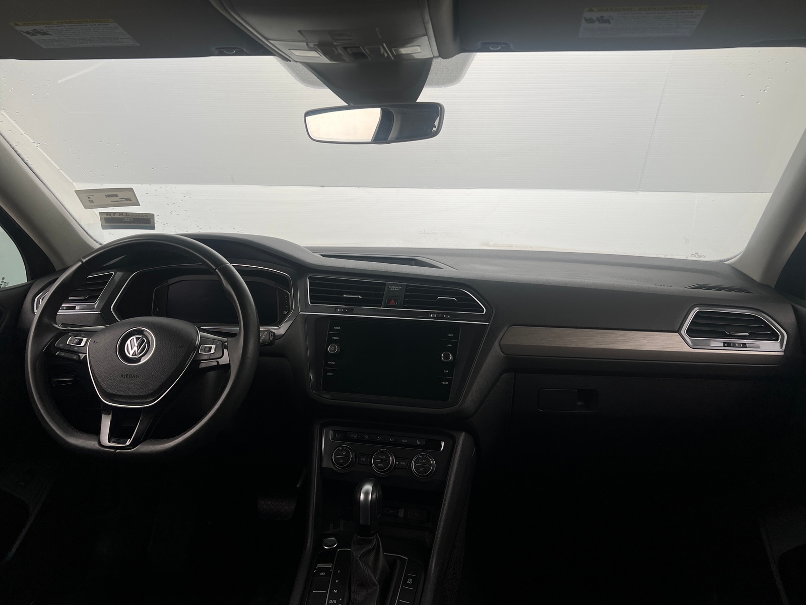 Thumbnail: 2020 Volkswagen Tiguan - 2