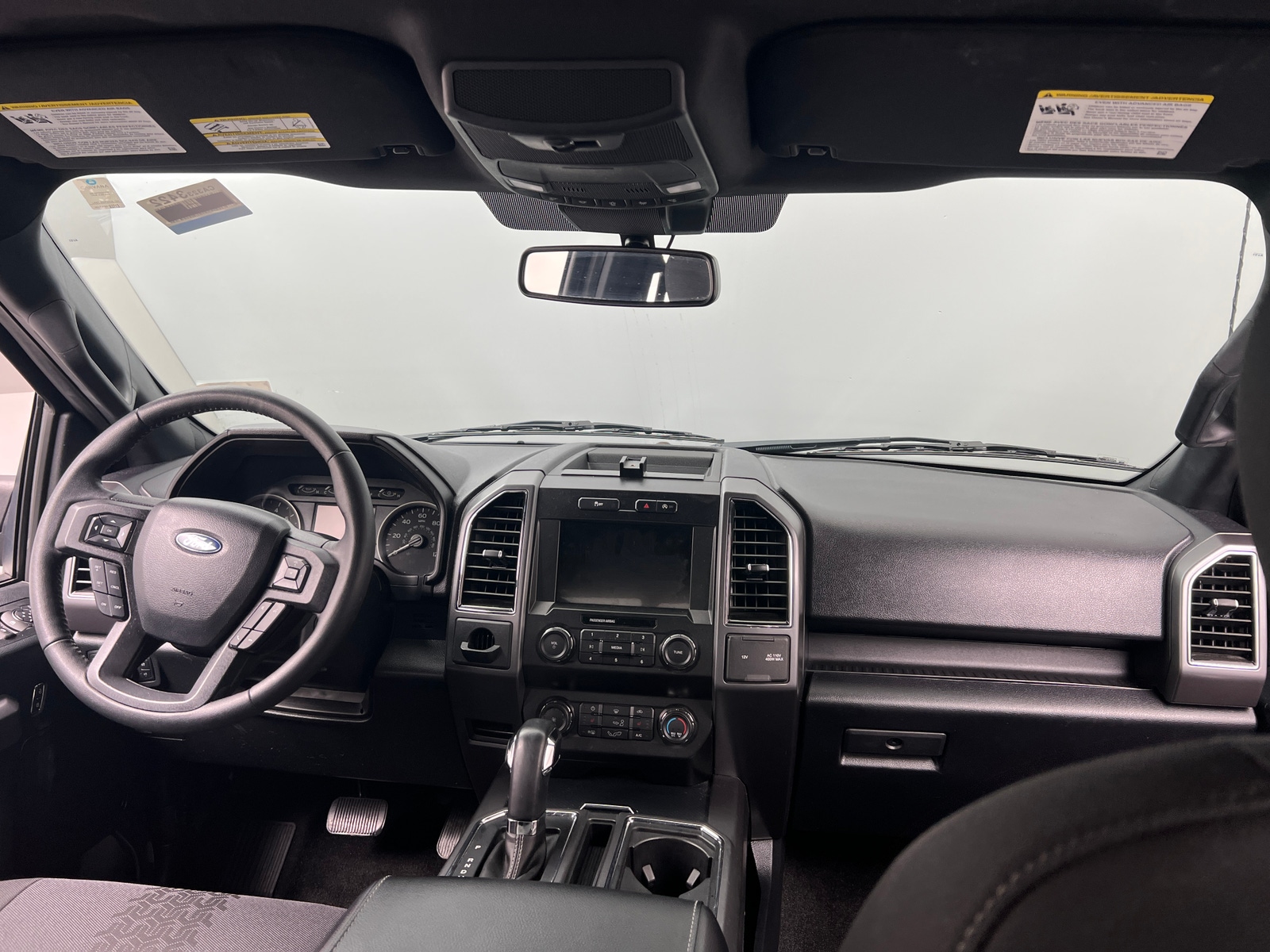 Thumbnail: 2020 Ford Econoline - 3